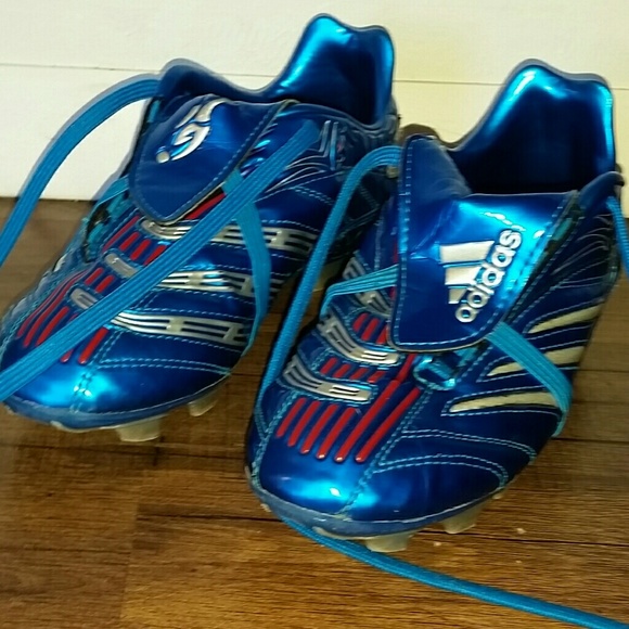 adidas traxion cleats